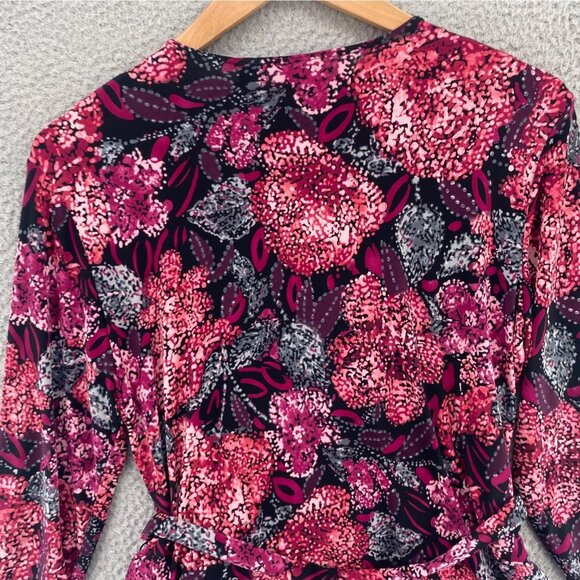 Chicos Top Womens 2 US Large Pink Floral Wrap Belted 3/4 Sleeves Stretch Knit - Picture 4 of 9